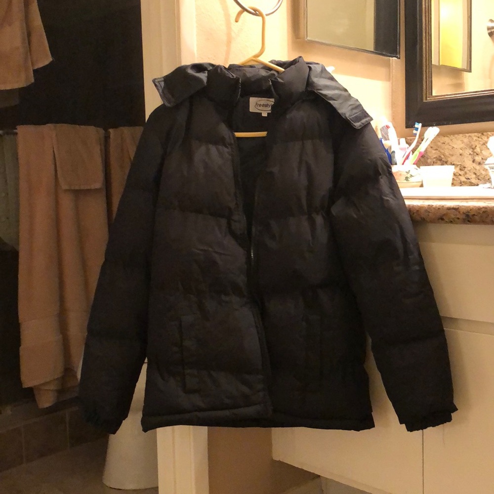 NEVER WORN puffer jacket! PERFECT CONDITION